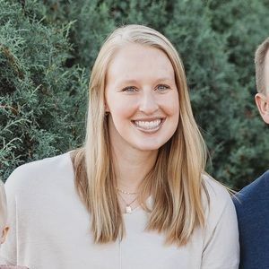 Meet your Posher, Abby